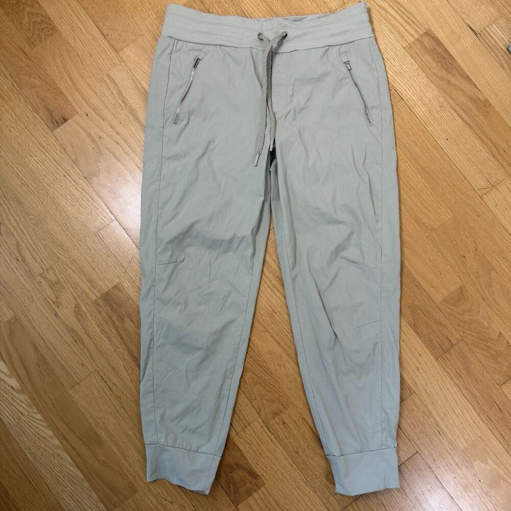 Athleta Trekkie North Jogger Beige 10 EUC Drawstring Hiking Gorp Outdoor Active